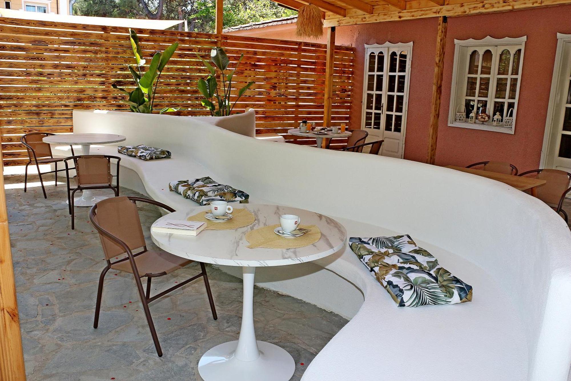 Kristal Hotel Prinos  Exterior photo